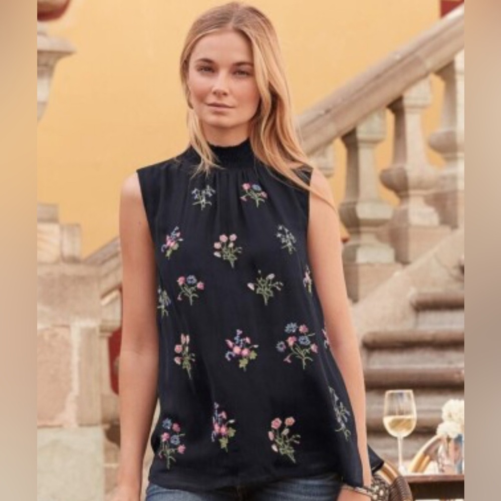 Sundance Altamira Floral Embroidered Tank in‎ Black Smock Neck Elegant Size M